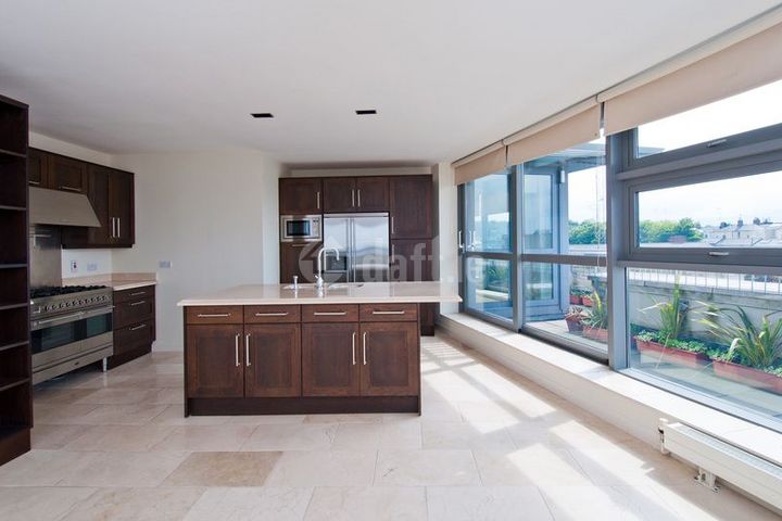 Apartment 17, Marina View, Clarence Street, Monkstown, Co. Dublin