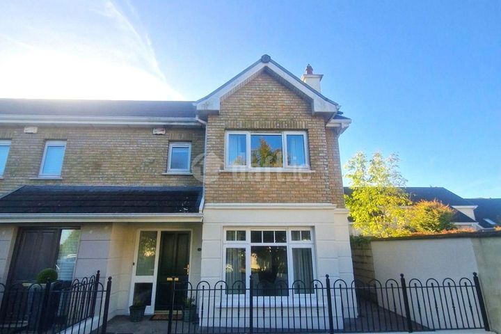104 Rowan Hill, Mount Oval Village, Rochestown, Co. Cork