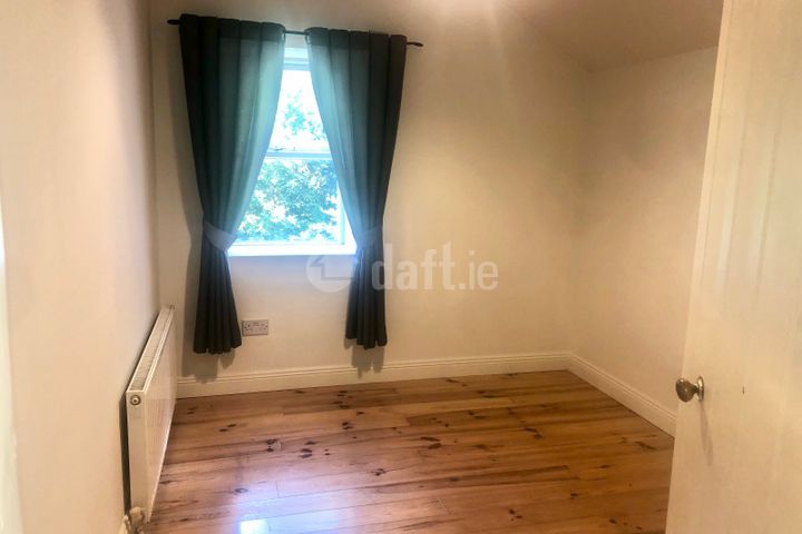 Tullamore Rd, Ballinagar, Co. Offaly