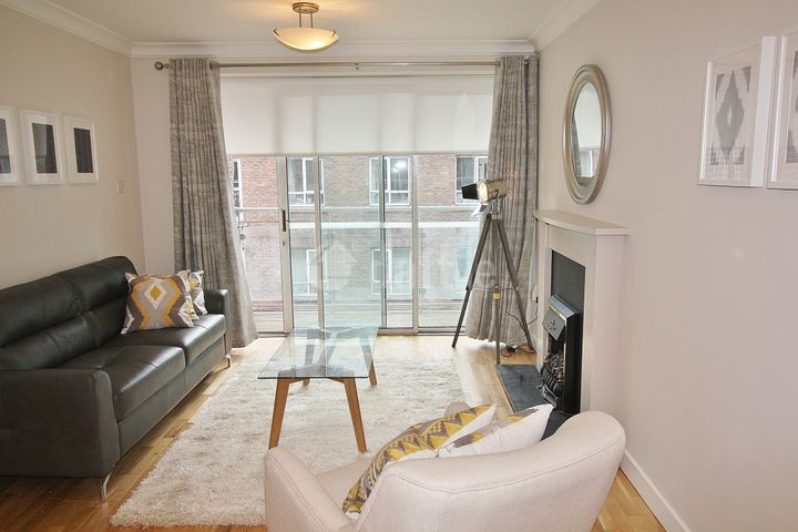Apartment 33, Iveagh Court, Dublin 2