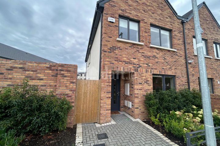 3 Tandy's Gardens, Adamstown, Adamstown, Co. Dublin