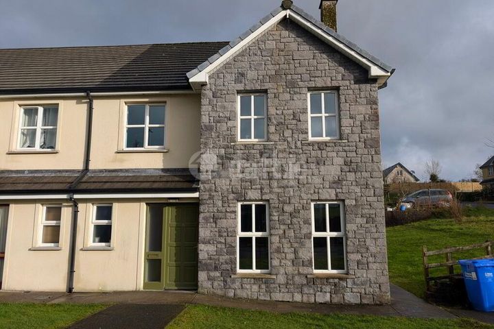 14 Church Manor, Carrigallen, Co. Leitrim