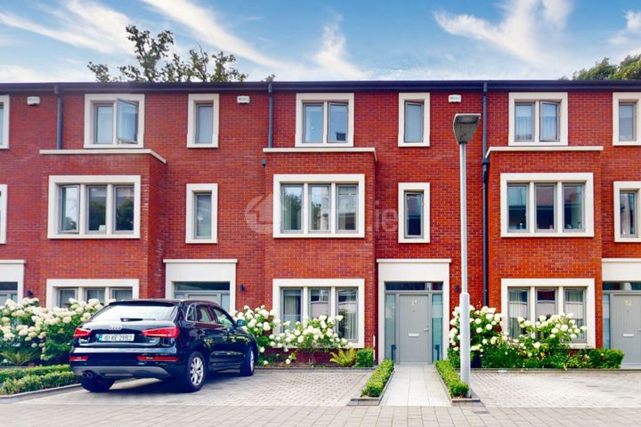 11 The Weir, Orwell Park, Dartry, Dublin 6