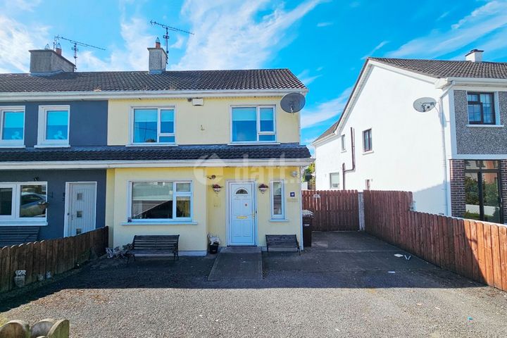 1 Castlemanor, Granard Road, Crosserlough, Co. Cavan