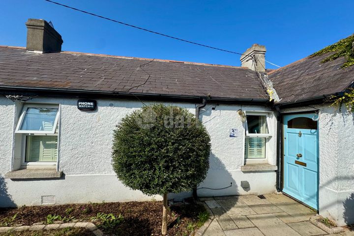 2 Eden Road Lower, Sandycove, Co. Dublin, Glasthule, Co. Dublin