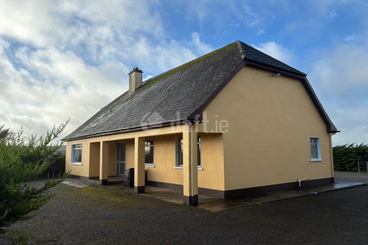 Mawbeg West, Enniskeane, Bandon, Co. Cork