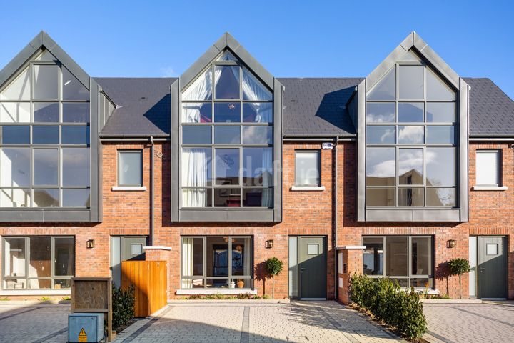 6 Sandymount Castle Court, Sandymount, Dublin 4