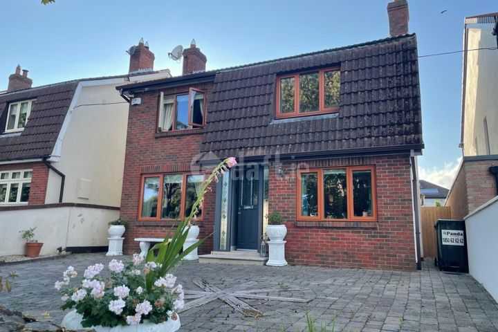 1 The Pines, Woodley Park, Kilmacud, Co. Dublin