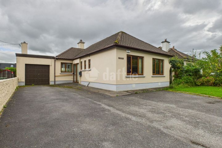 College View, St. Flannans Drive, Ennis, Co. Clare