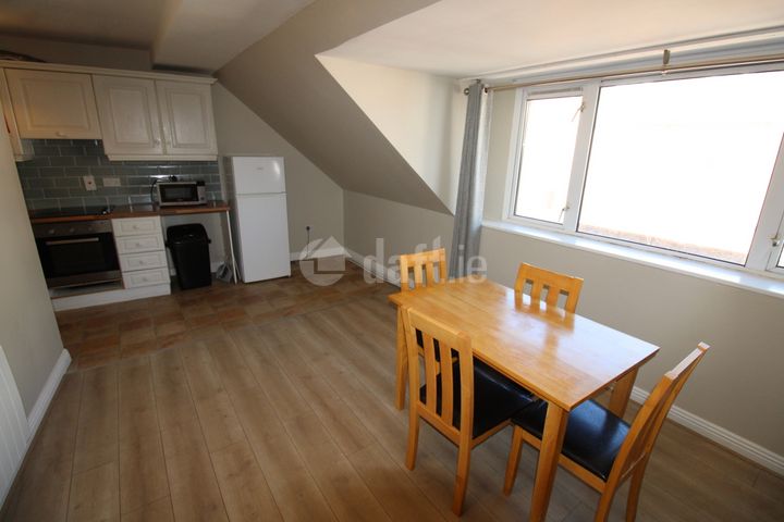Apartment 10, Roundhouse Apartments