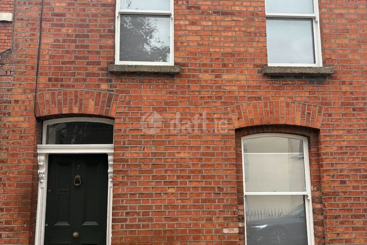 7 Newgrove Avenue, Sandymount, Dublin 4