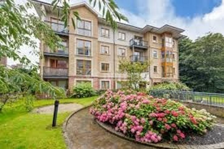 Glaslyn, Howth Road, Clontarf, Dublin 3