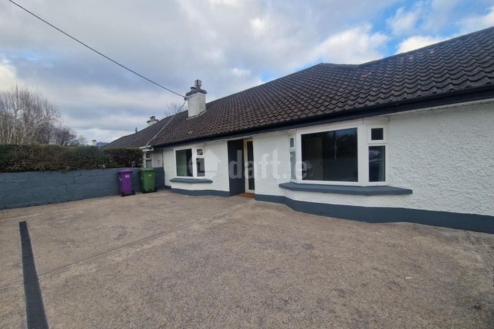 Well Road Surgery, Mill Grove, Well Road, Ballinlough, Co. Cork