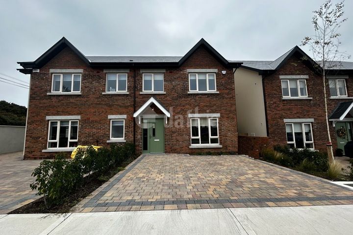 72 Rockfield Close, Moneycarroll, Newtownmountkennedy, Co. Wicklow