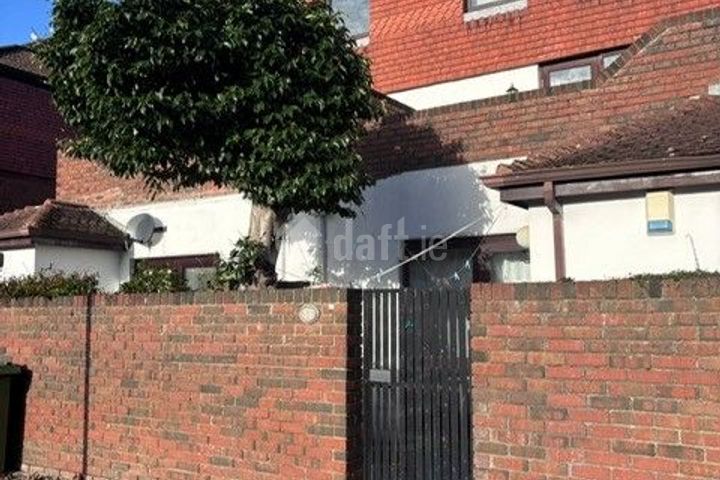 White Oaks, Roebuck Road, Goatstown, Dublin 14
