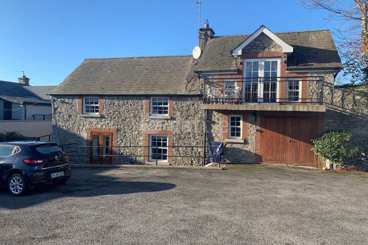 The Mews, Newgrange Mall, Main Street, Slane, Slane, Co. Meath