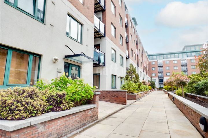 Apartment 112 , Adelaide Square, Whitefriar Street, Dublin 2