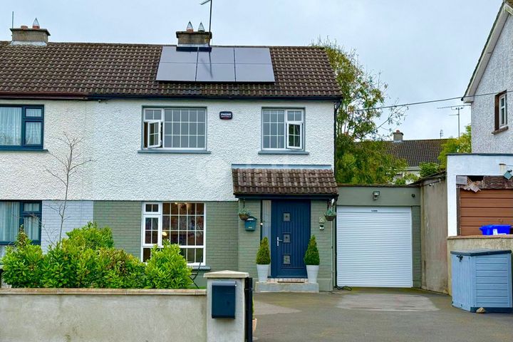 6 Hillcourt, Cartrontroy, Athlone, Co. Westmeath