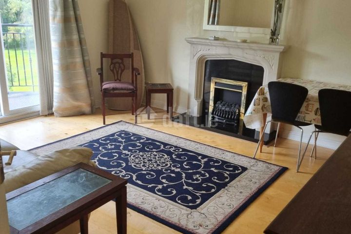 99 Castle Court, Kilgobbin Woo, Sandyford, Dublin 18