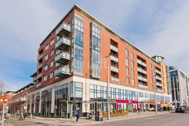 Apartment 702, Longboat Quay South Apartments, Longboat Quay South Apartments, Grand Canal Dock, Dublin 2