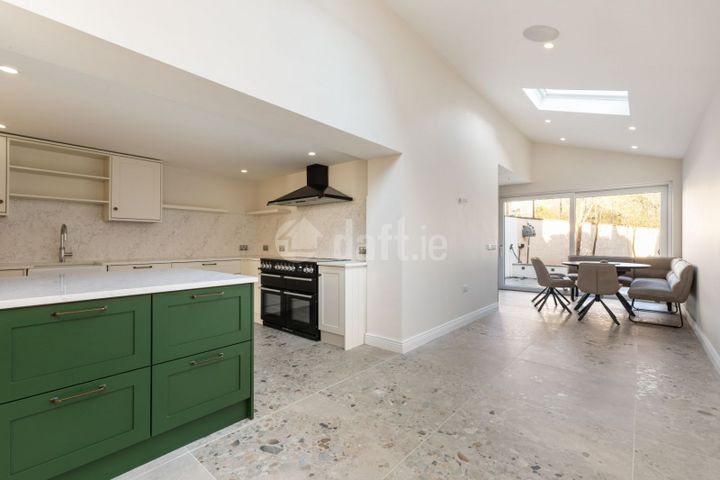 Botanic Avenue, Glasnevin , Drumcondra, Dublin 9