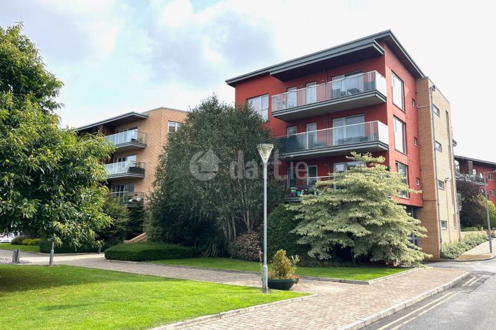 Apartment 33, Cloonlara Square, Phoenix Park Avenue, Navan Road (D7), Dublin 7