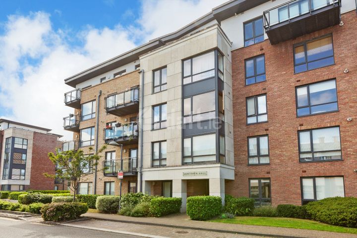 Newtown Hall, Hazelbrook Square, Churchtown, Dublin 14
