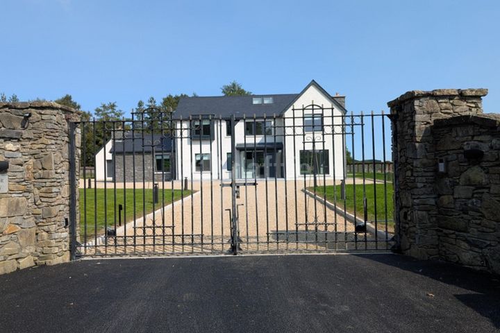 Manor View, Moyglare Road, Kilcloon, Co. Meath