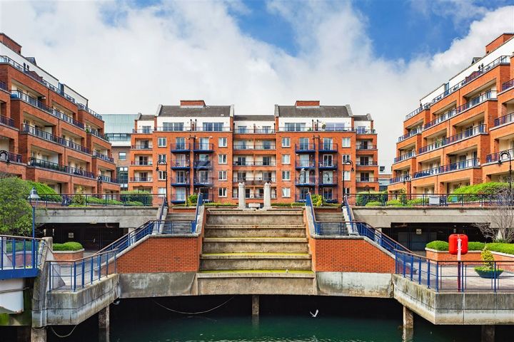Apartment 70, Fasnet, Custom House Harbour Apartments, D01 NV09, IFSC, Dublin 1