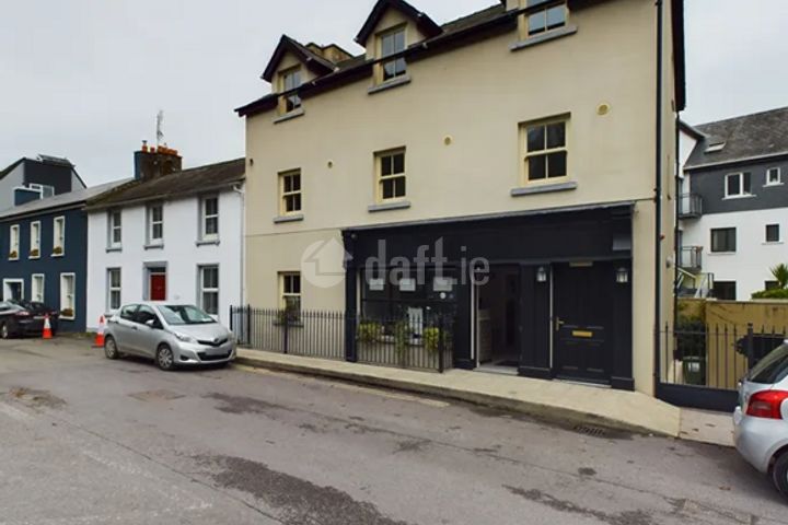 Newborough House, 24 Lower O 'Connell Street, Kinsale, Co. Cork