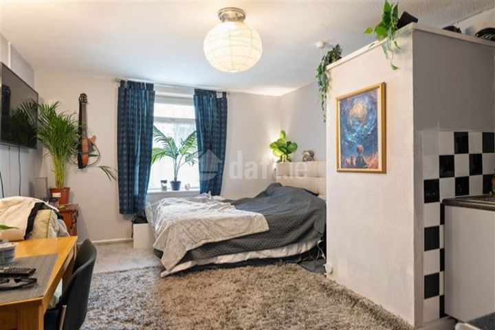 Basement Flat, Eden Park,Co. Dublin, Glasthule, Co. Dublin