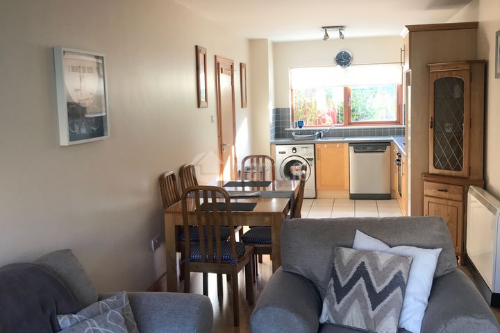 Fernleigh Drive, Castleknock, Dublin 15