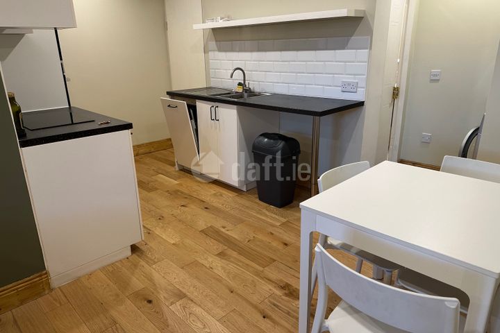 6 MONTHS Dorset Square,Gardiner Street Upper,Dublin 1, Dublin City Centre