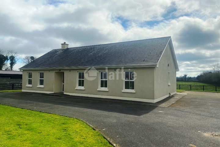 Coolshaghtenan Lodge, Weekfield, Ballyleague, Co. Roscommon