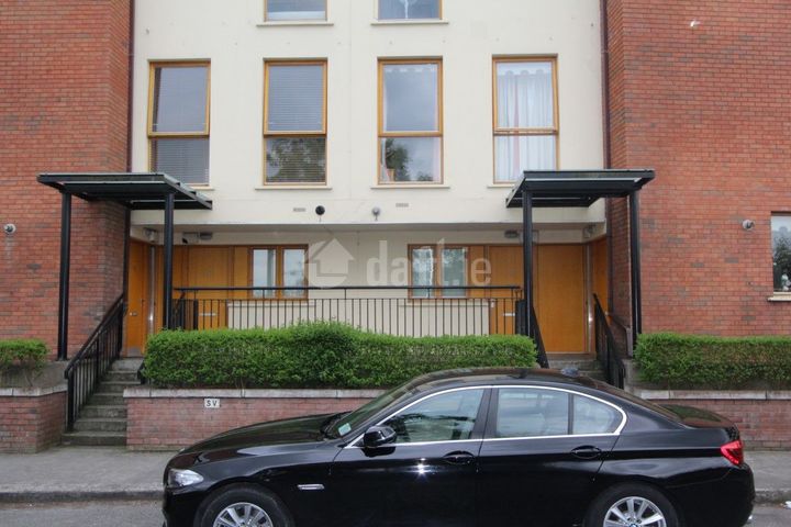 27 Park View, River Road, Royal Canal Park, Dublin 15