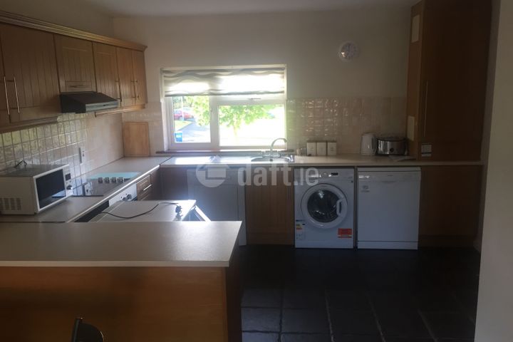 15 greenview court, Dooradoyle, Co. Limerick