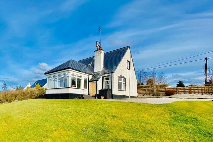 2 Riverside Cottage, Bought Road, Ramelton, Co. Donegal