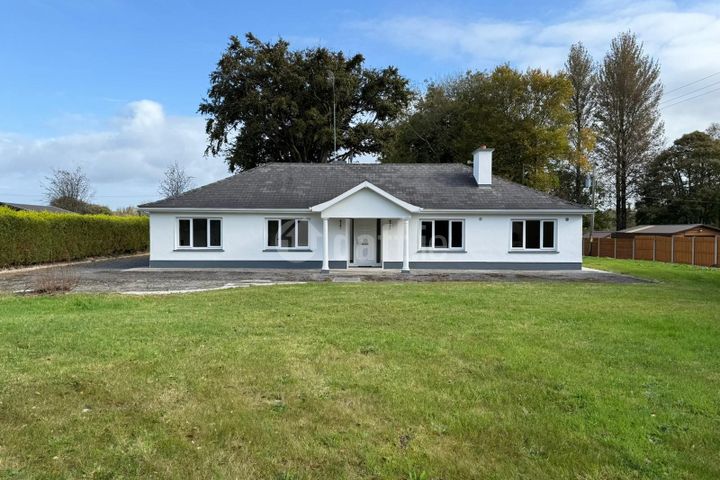 Hodson Bay, Athlone, Kiltoom, Co. Roscommon