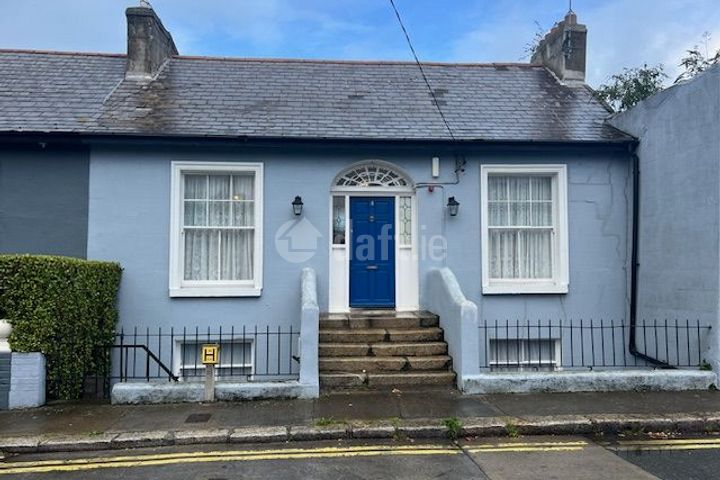 4 George'S Place, Dun Laoghaire, Monkstown, Co. Dublin