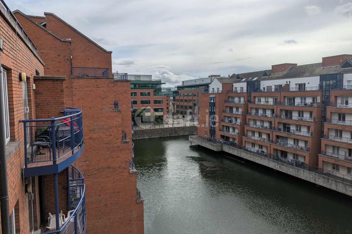 Apartment 145, Kish, Custom House Harbour Apartments, IFSC, Dublin 1