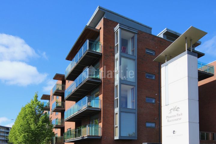 Cloonlara Square, Phoenix Park Racecourse, Castleknock, Dublin 15