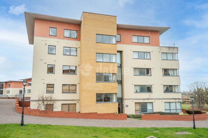 Apartment 90, The Oval, Cabinteely, Dublin 18