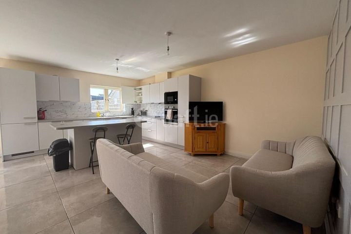 Large House in Carlow , Graiguecullen, Co. Carlow