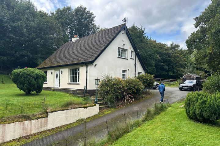 Hollybank, Glaskenny, Enniskerry, Co. Wicklow