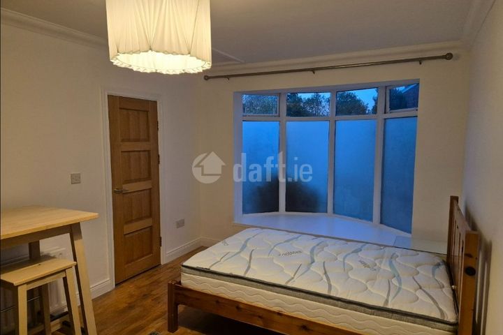 Roselawn Road, Blanchardstown, Dublin 15