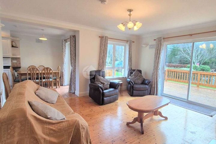 Marina Walk, Ogonnelloe, Killaloe, Co. Clare