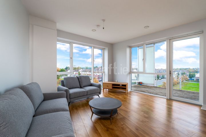 Crofton Hall, Diswellstown Lawn, Castleknock, Dublin 15
