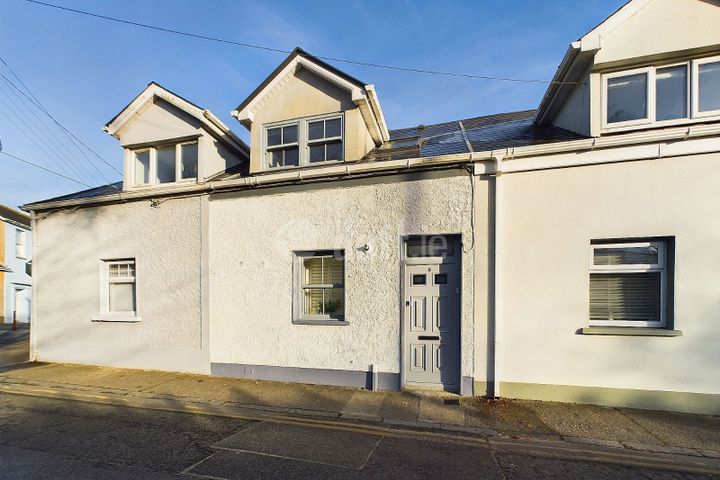 8 Passage Road, Waterford, Newtown, Co. Waterford