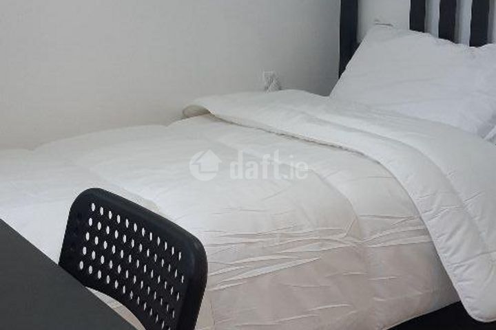 Main Street, Tyrrelstown, Dublin 15