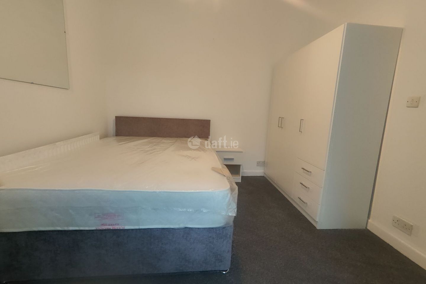 Main Street,Tulla,Co. Clare, O'Callaghans Mills, Co. Clare is for rent